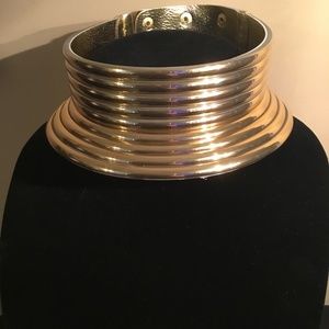 Gold neck collar